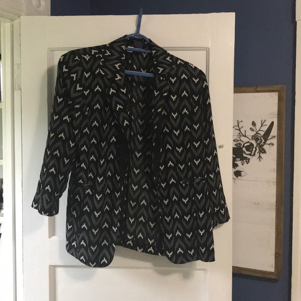Pattern light coat